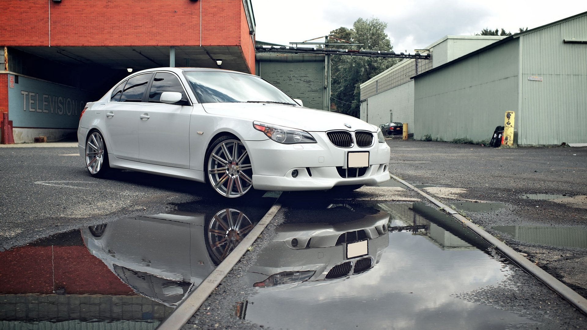 ds-beyaz-bmw-530i-e60-capraz-cekim-arkap