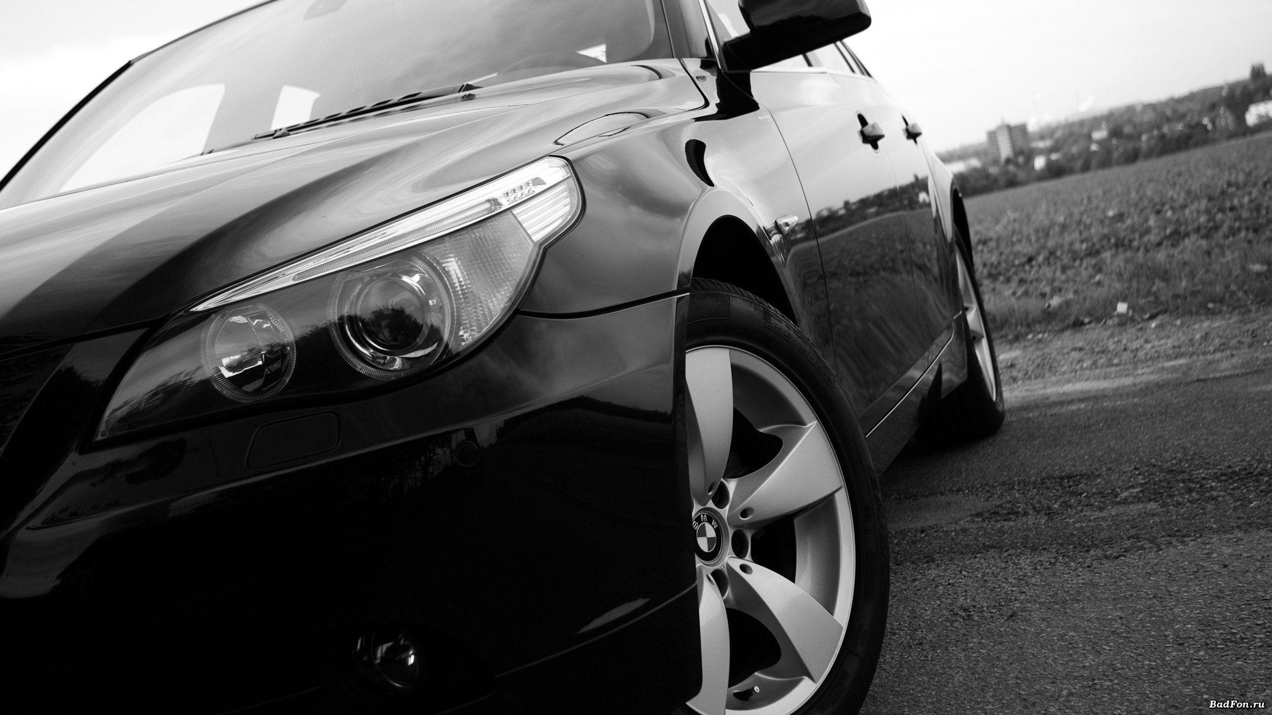 ds-siyah-bmw-530i-sol-far-cekim-arkaplan